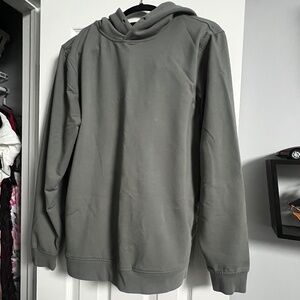 Cuts men’s hooded sweatshirt